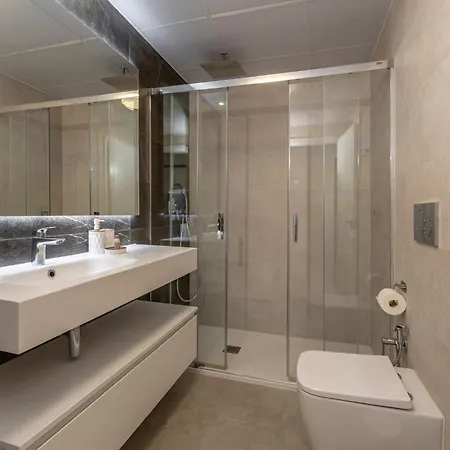 Sunset Cliffs Wellness & By Leo Benidorm