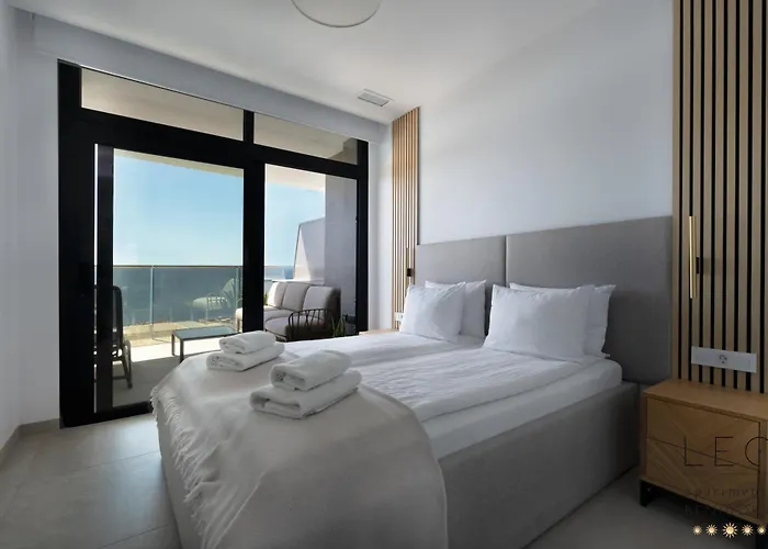 Sunset Cliffs Wellness & By Leo * 베니돔