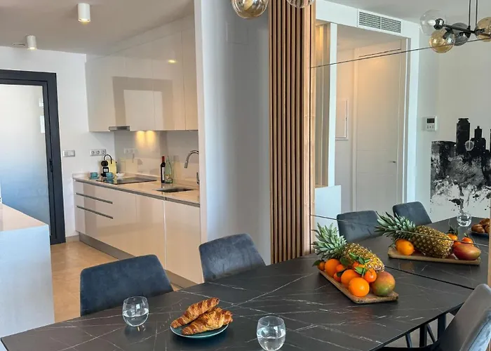Sunset Cliffs Wellness & By Leo