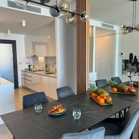 Sunset Cliffs Wellness & By Leo