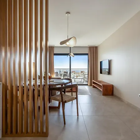 Sunset Cliffs Wellness & By Leo