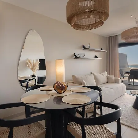 Sunset Cliffs Wellness & By Leo * בנידורם